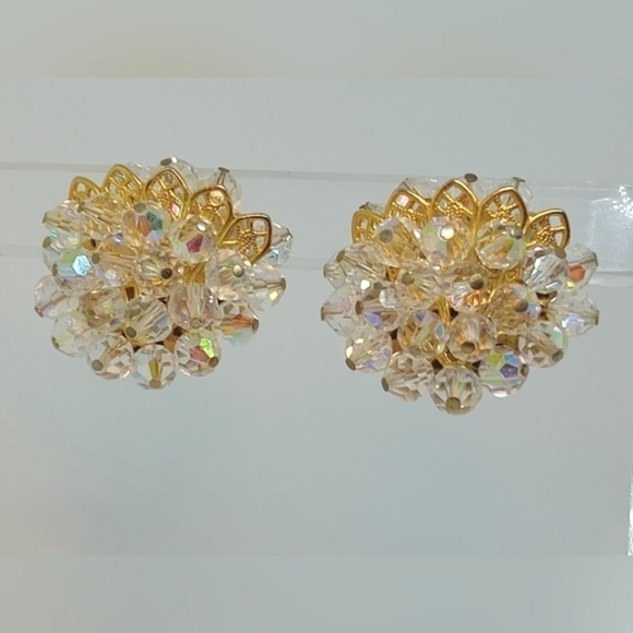 Laguna Jewelry - * vintage Laguna AB crystal cluster gold tone clip on earrings